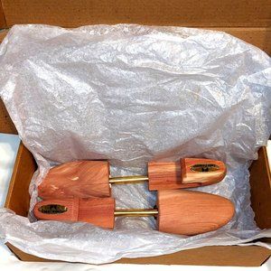 Cedar Elements - Women Cedar Shoe Stretcher - Extra Large (New)  Never used